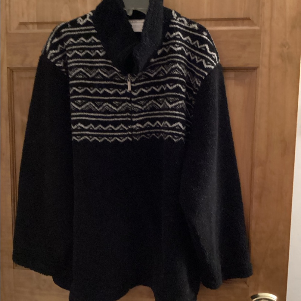 Beautiful Woman’s Warm Black with White design jacket. 3X